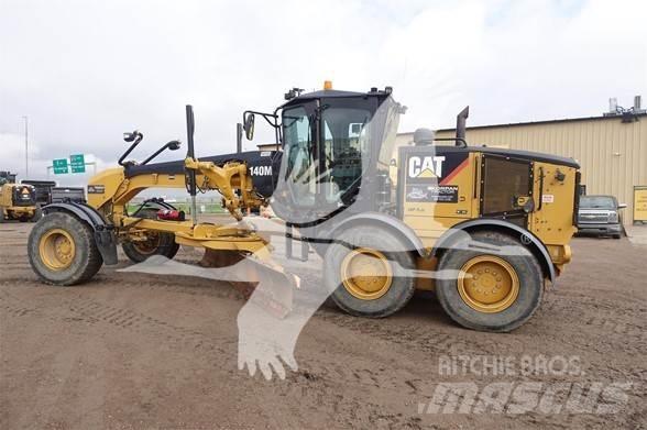 CAT 140M Väghyvlar