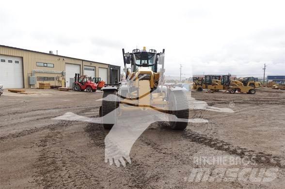 CAT 140M Väghyvlar