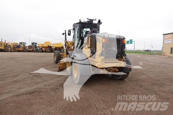 CAT 140M AWD Väghyvlar