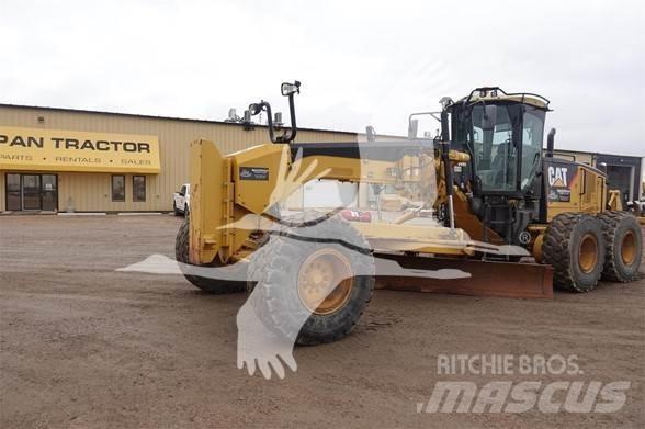 CAT 14M Väghyvlar