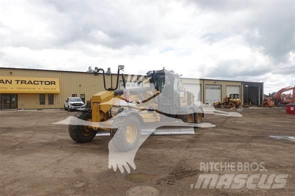 CAT 160M Väghyvlar
