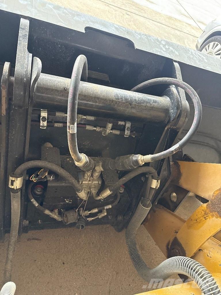 CAT 432 Grävlastare