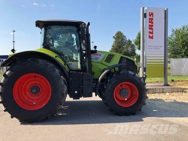 CLAAS AXION 810 Traktorer