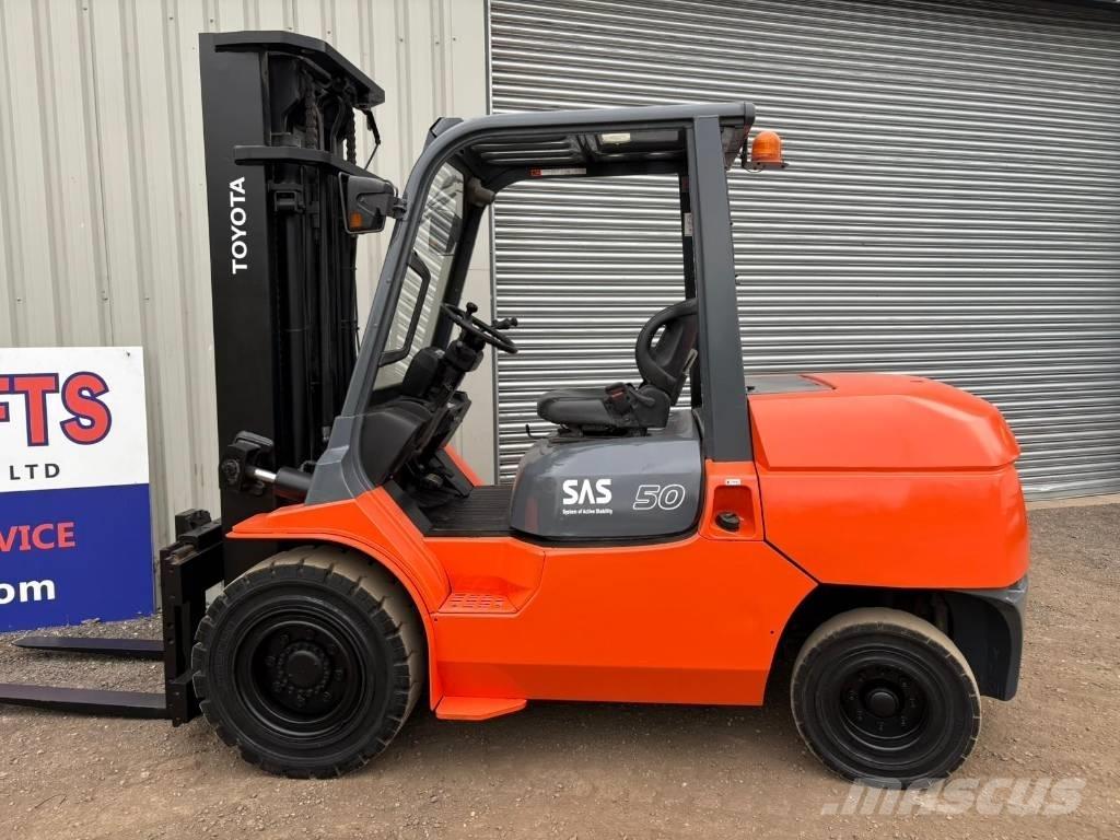 Toyota 7 FDA 50 Dieselmotviktstruckar