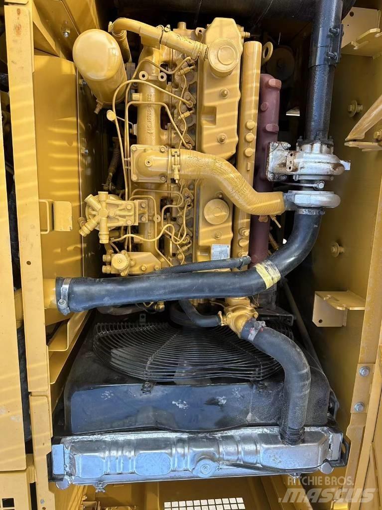 CAT 320 C L Bandgrävare
