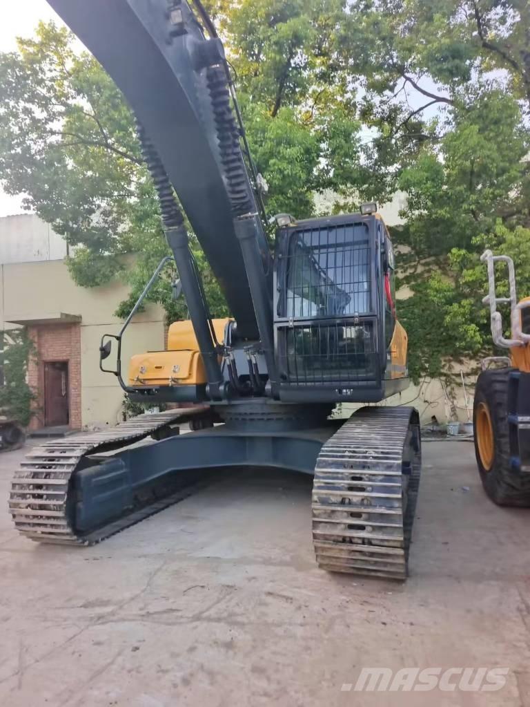 Hyundai 305 LC-9T Bandgrävare