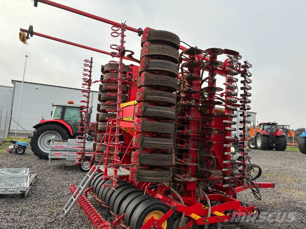 Väderstad Rapid800 Såmaskiner