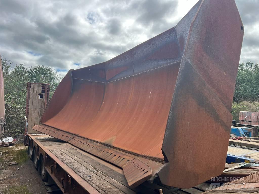 CAT D 10 R Bandschaktare