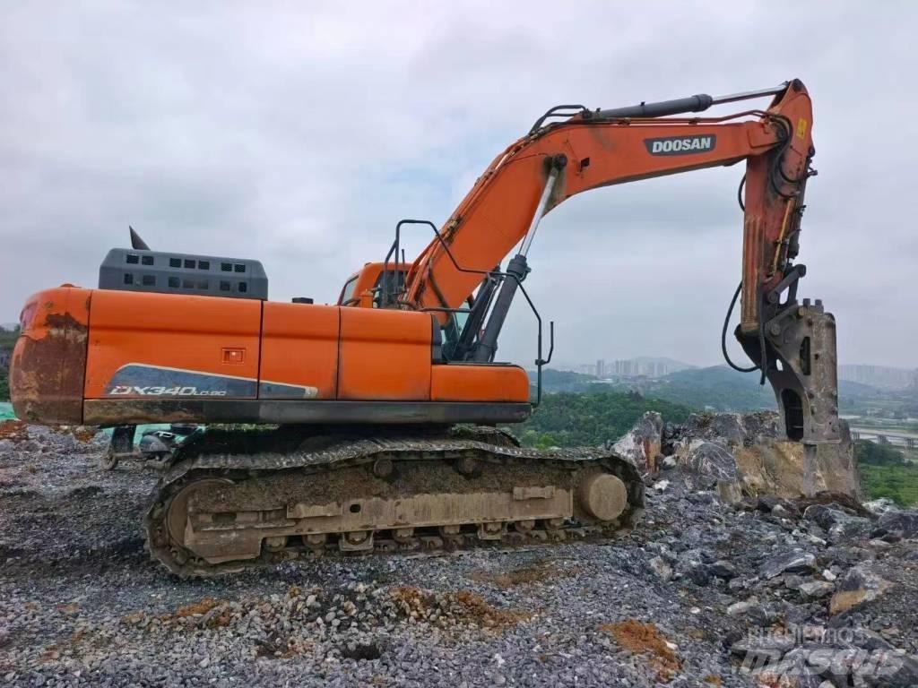 Doosan DX 340 LC-9C Bandgrävare