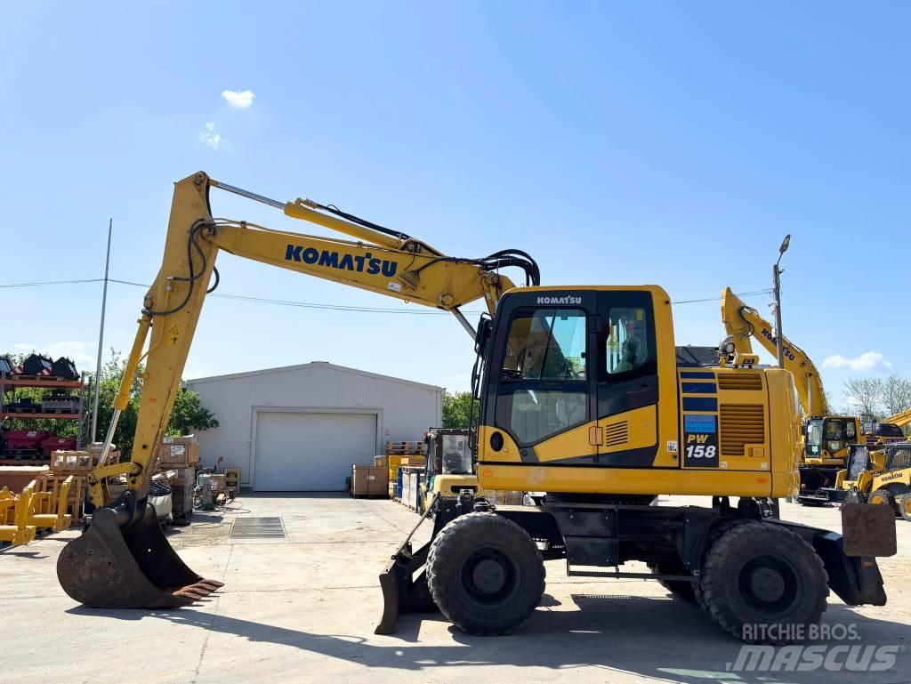Komatsu PW 158-11 Hjulgrävare