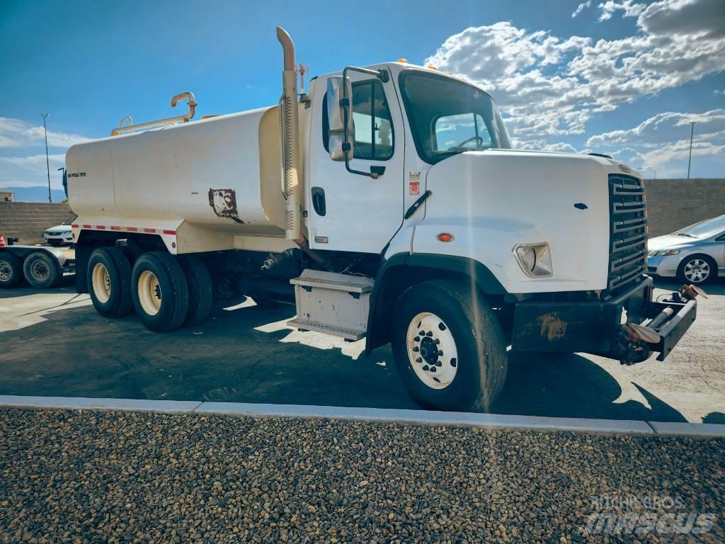 Freightliner 108 SD Vattentankbilar