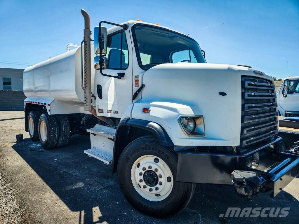 Freightliner 108 SD Vattentankbilar