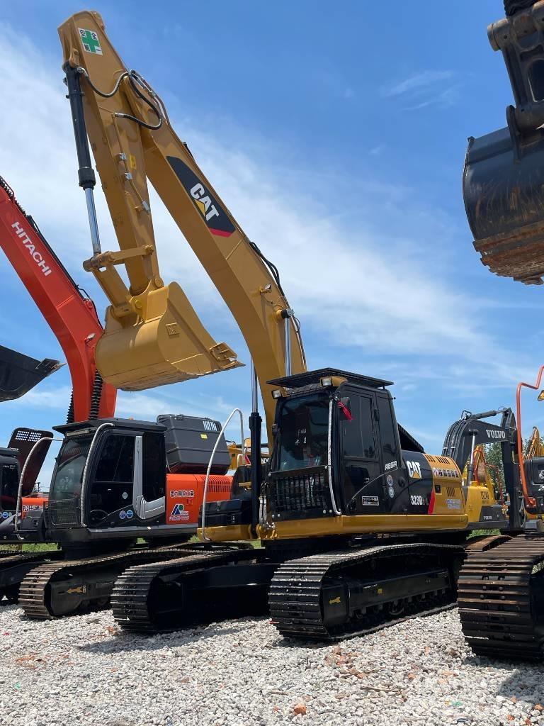 CAT 323D2 Bandgrävare