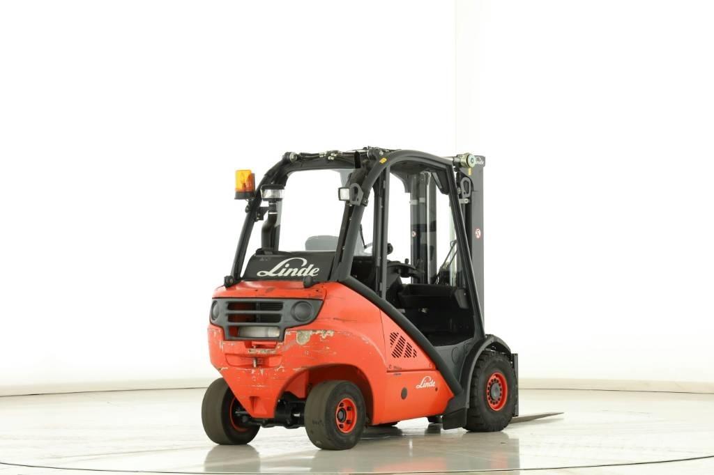 Linde H 30 T Gasolmotviktstruckar