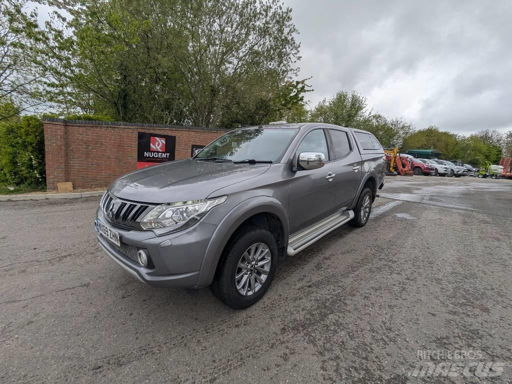Mitsubishi L 200 Personbilar