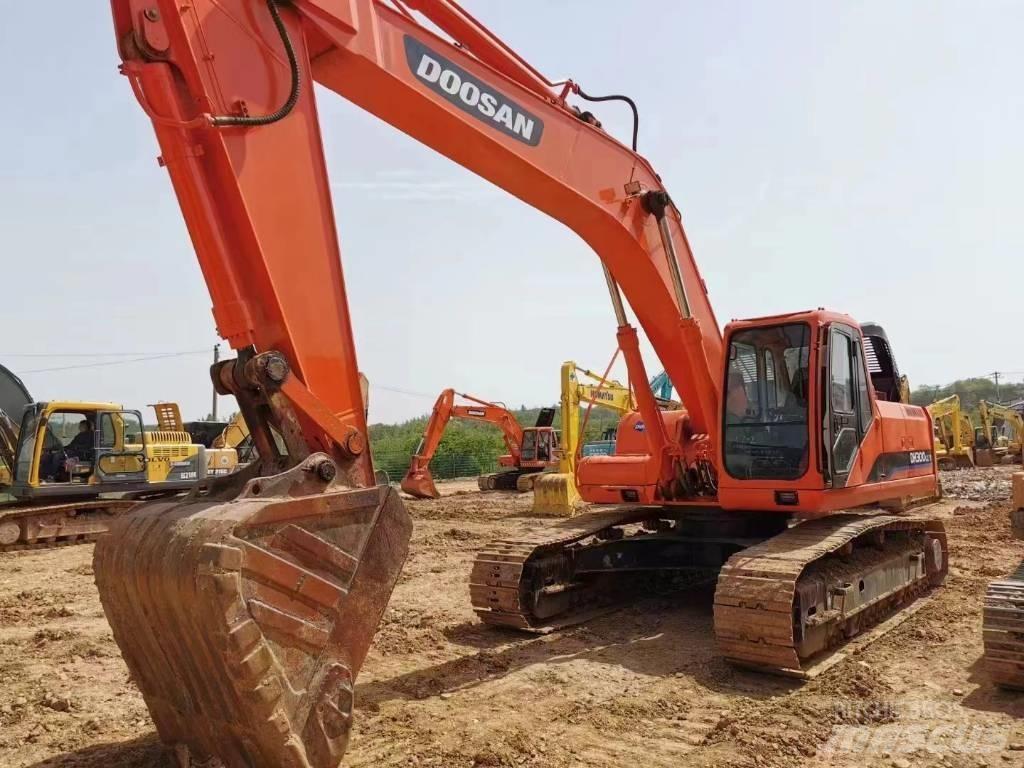 Doosan DH300LC-7 Bandgrävare