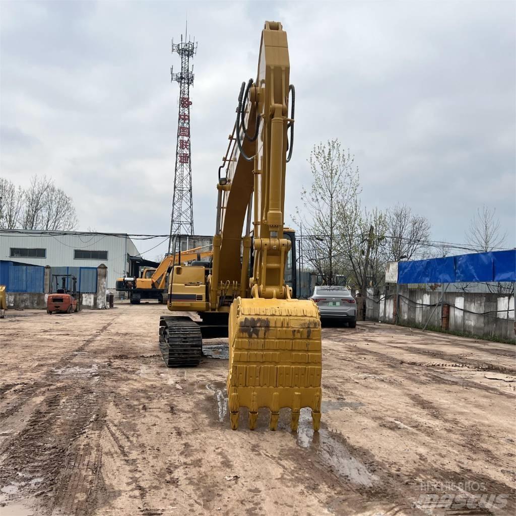 CAT 320 B Bandgrävare