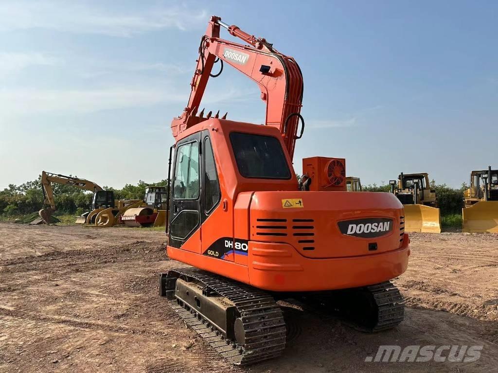 Doosan DH 80 Midigrävmaskiner 7t - 12t