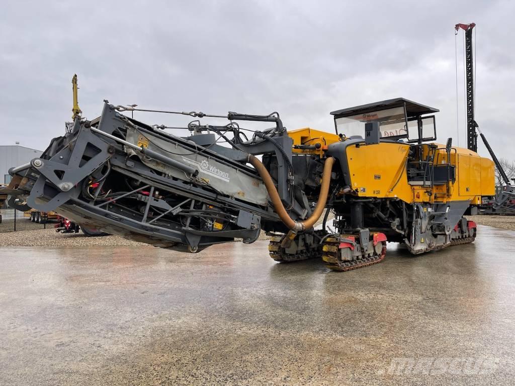 Wirtgen W250 Asfaltskallfräsmaskiner