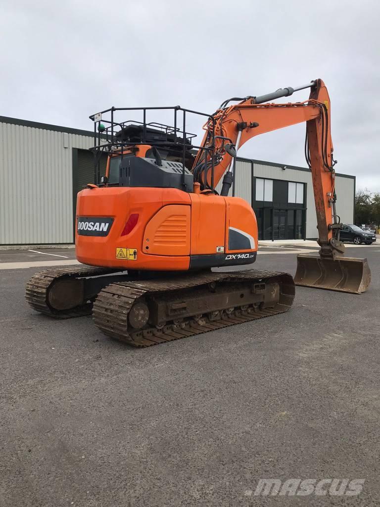 Doosan DX140LCR-5 Bandgrävare