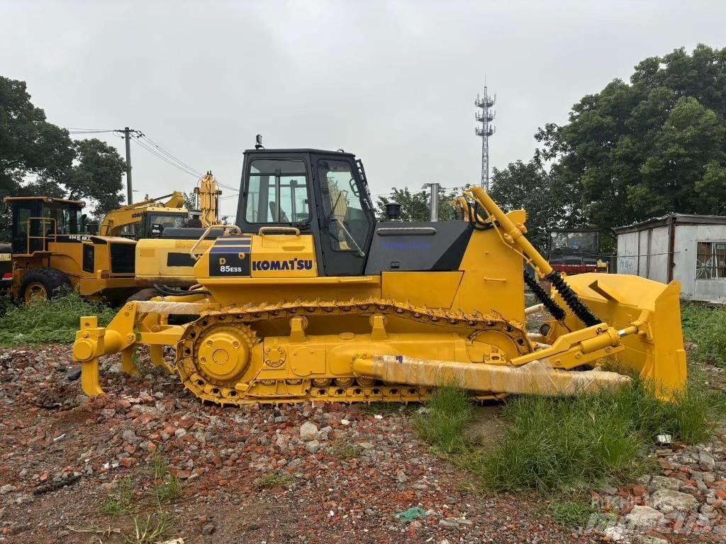 Komatsu D 85 E-12 Bandschaktare