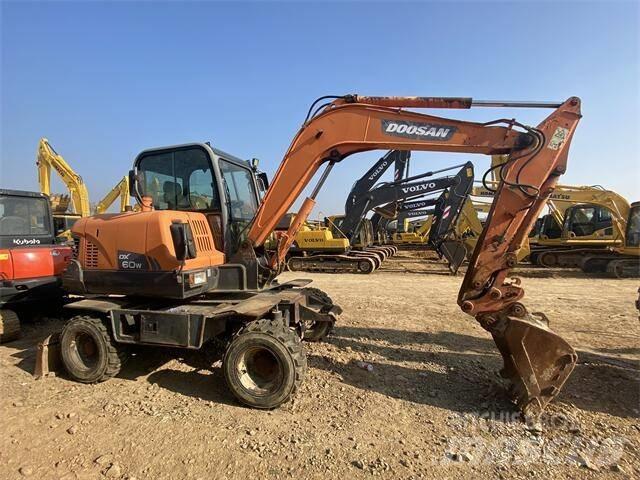Doosan DX60W Minigrävare < 7t