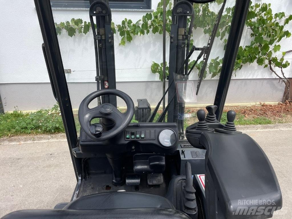 Linde E 16 P Elmotviktstruckar