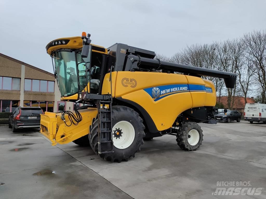 New Holland CH7.70 Skördetröskor