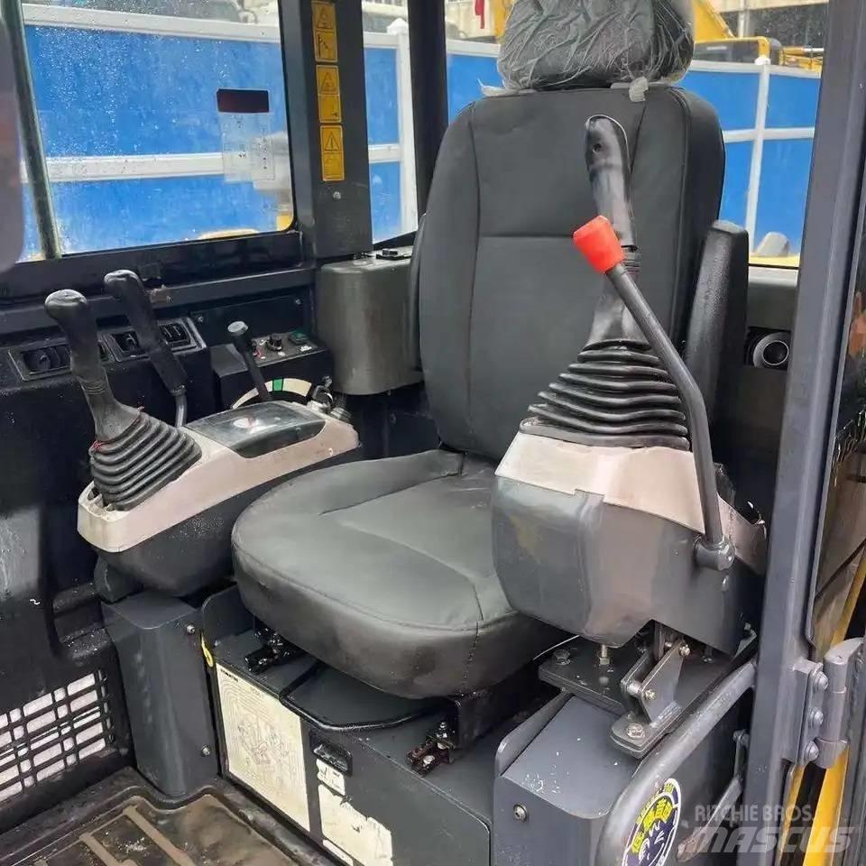 Komatsu PC56-7 Bandgrävare