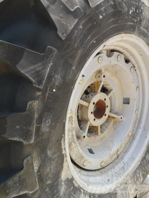Michelin 20.8R38 Däck, hjul och fälgar