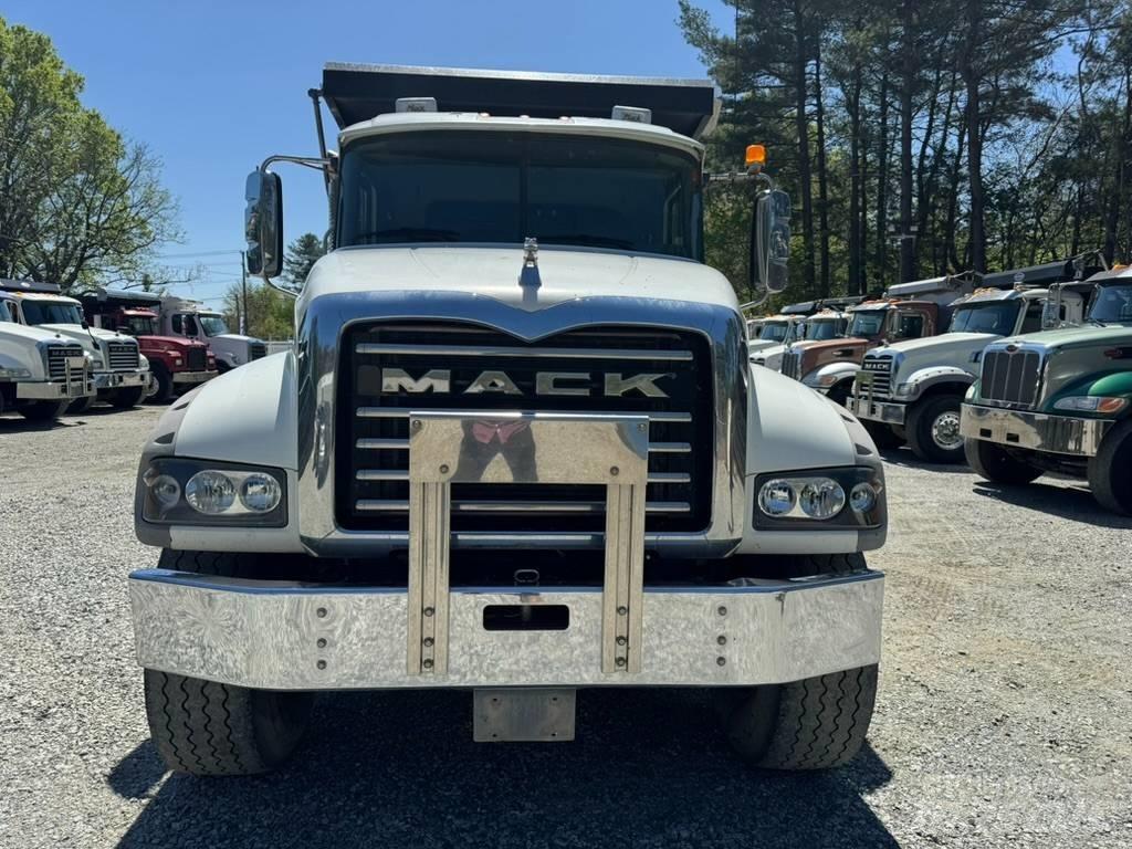 Mack GU713 Tippbilar