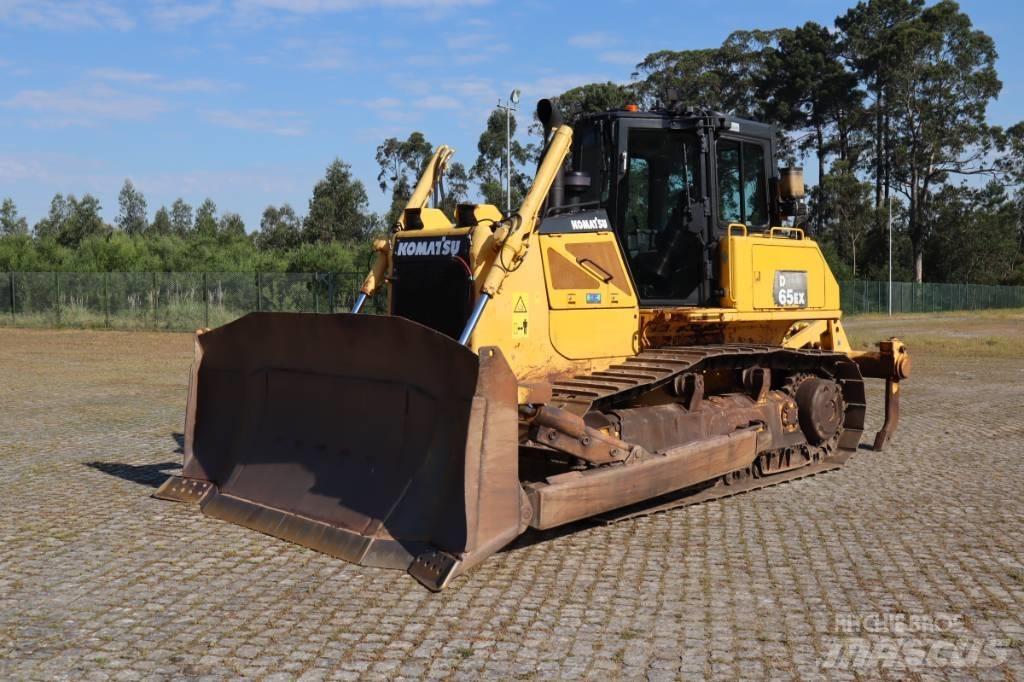 Komatsu D65EX-16 Bandschaktare