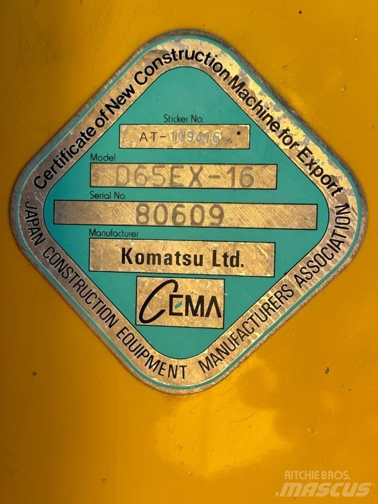 Komatsu D65EX-16 Bandschaktare