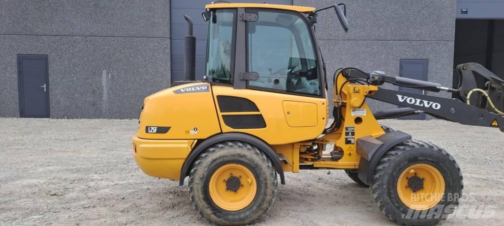 Volvo L 25 F Hjullastare