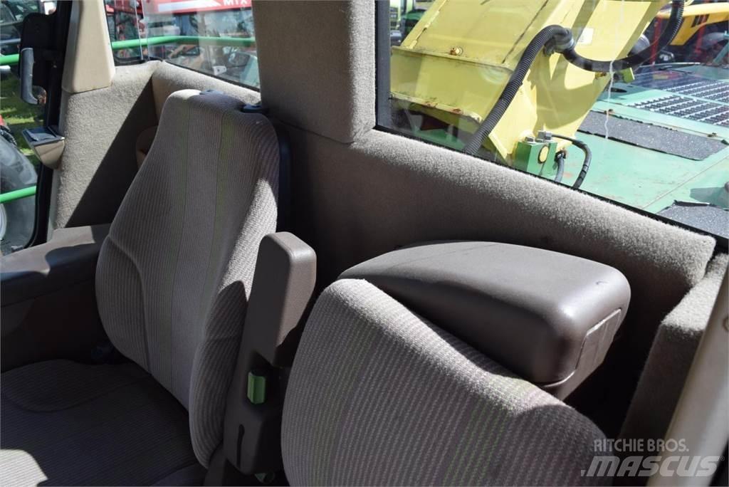 John Deere 7400 Självgående fälthackar