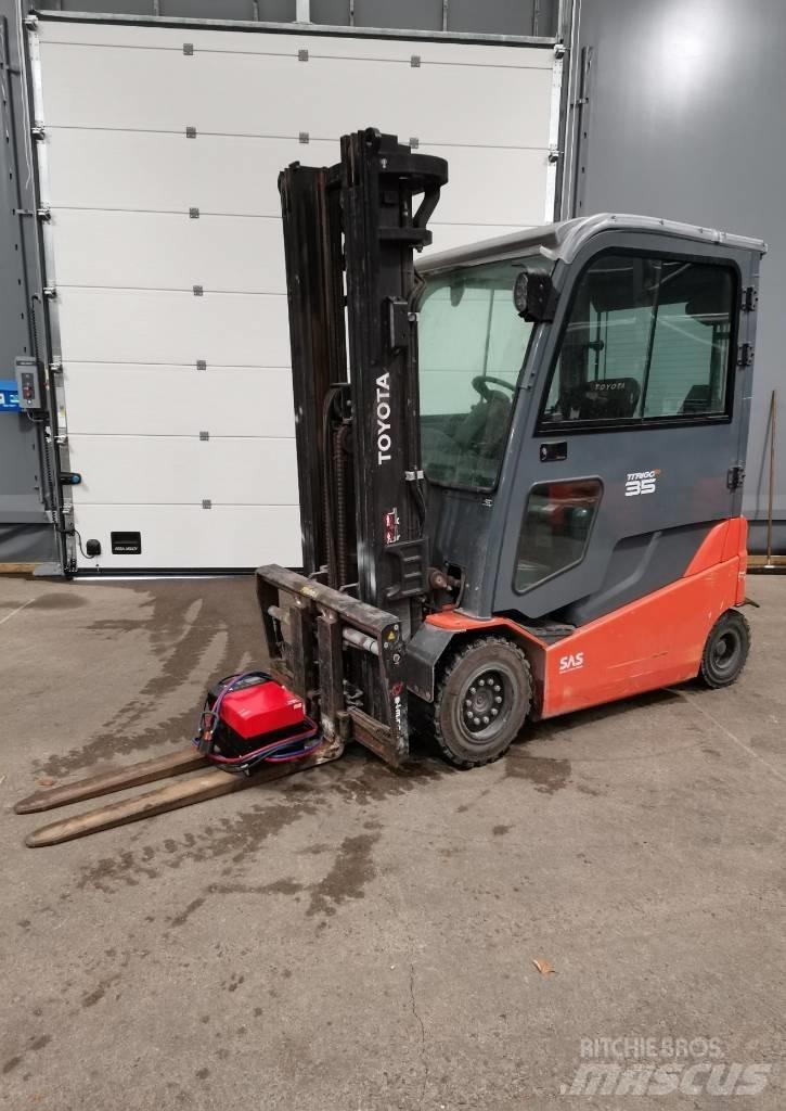 Toyota 8FBMT35 Elmotviktstruckar