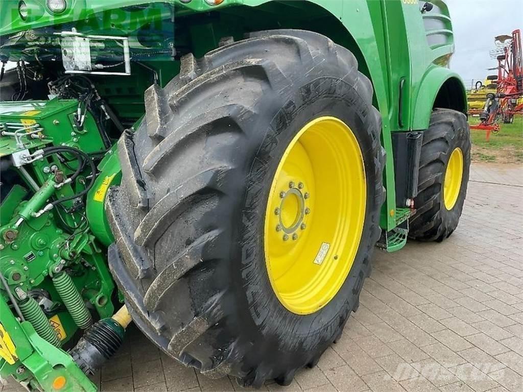 John Deere 8600 Självgående fälthackar