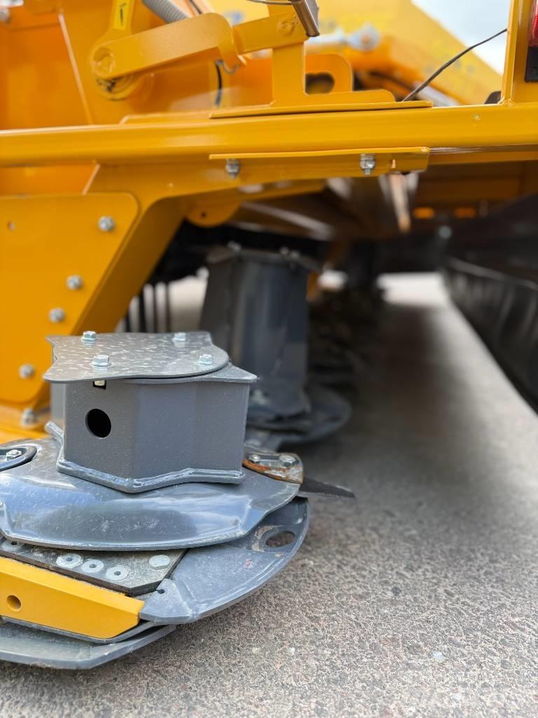 Elho NM 3700 Front Slåttermaskiner