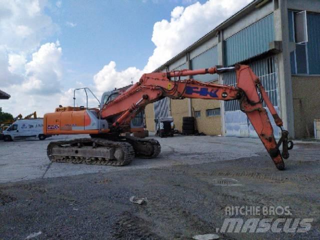 Fiat-Kobelco E 235 Bandgrävare