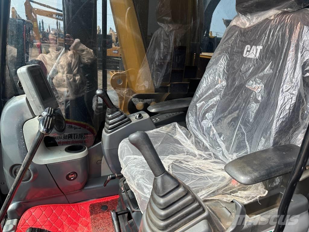 CAT 329D2 Bandgrävare
