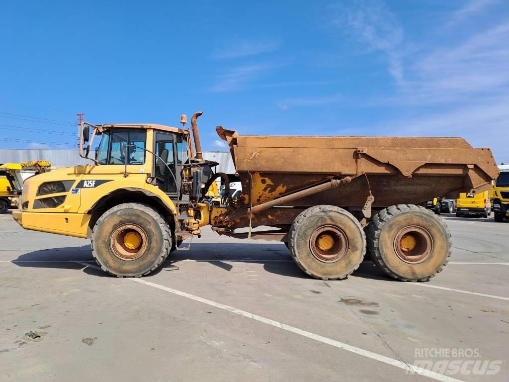 Volvo A25F Midjestyrd dumper