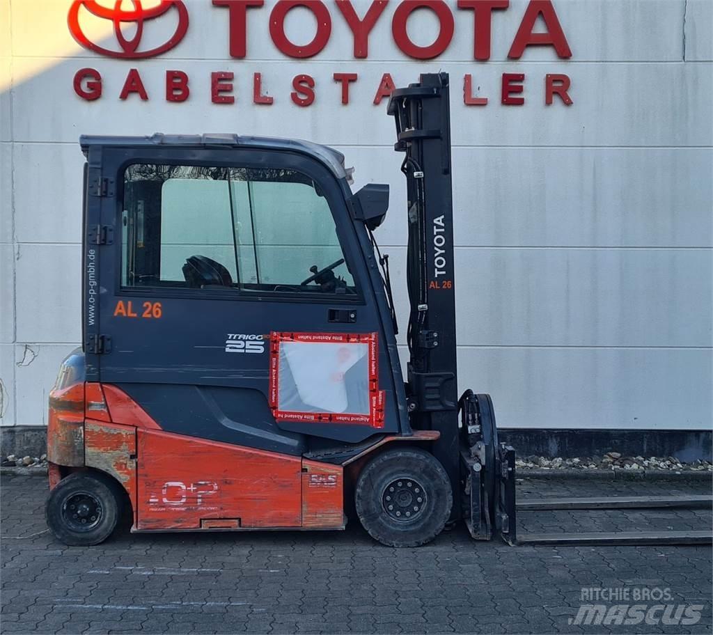 Toyota 8FBMT25 Elmotviktstruckar