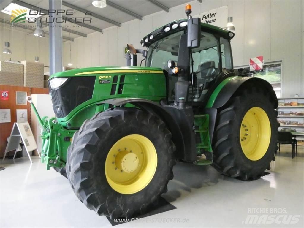 John Deere 6250R Traktorer