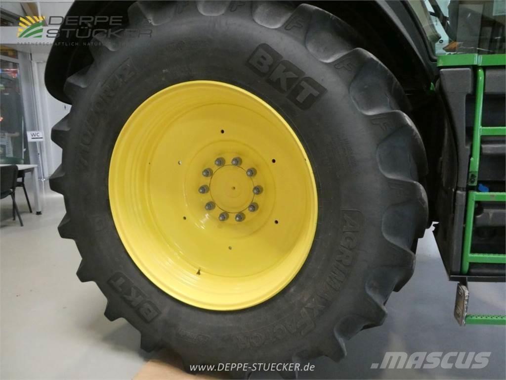 John Deere 6250R Traktorer