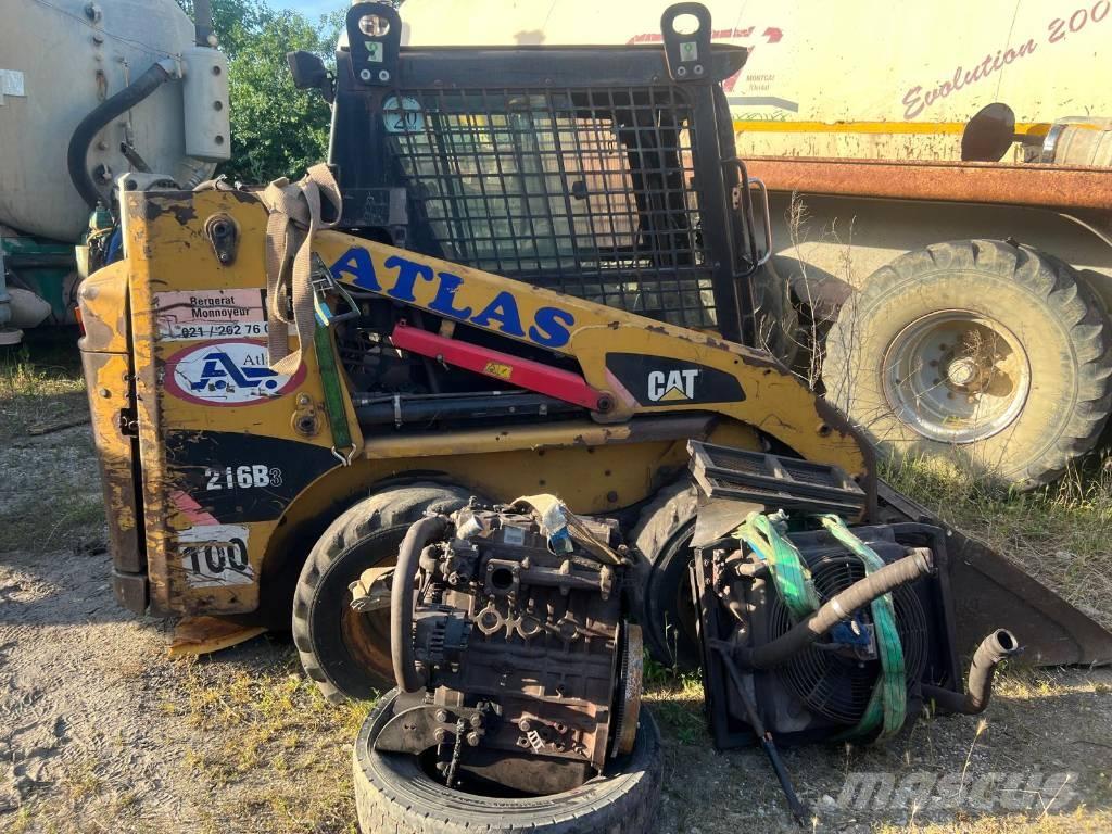 CAT 216 B 3 Motorer