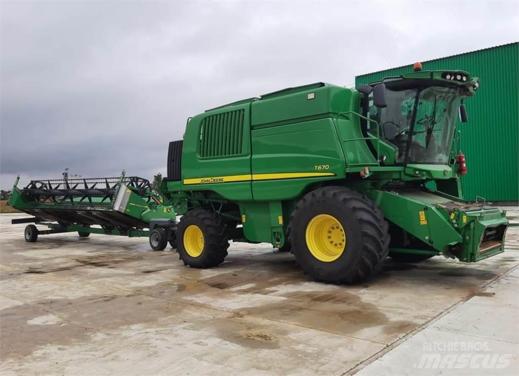 John Deere T670 Skördetröskor