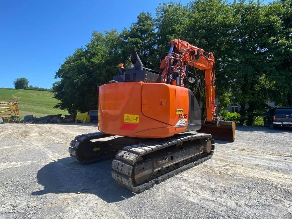 Hitachi ZX 135 US-6 Bandgrävare