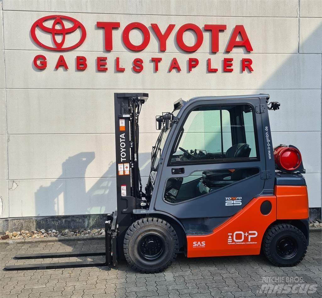 Toyota 02-8FGF25 Gasolmotviktstruckar