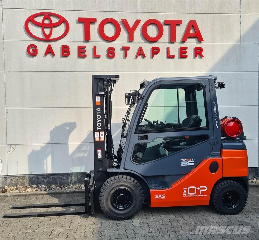 Toyota 02-8FGF25 Gasolmotviktstruckar