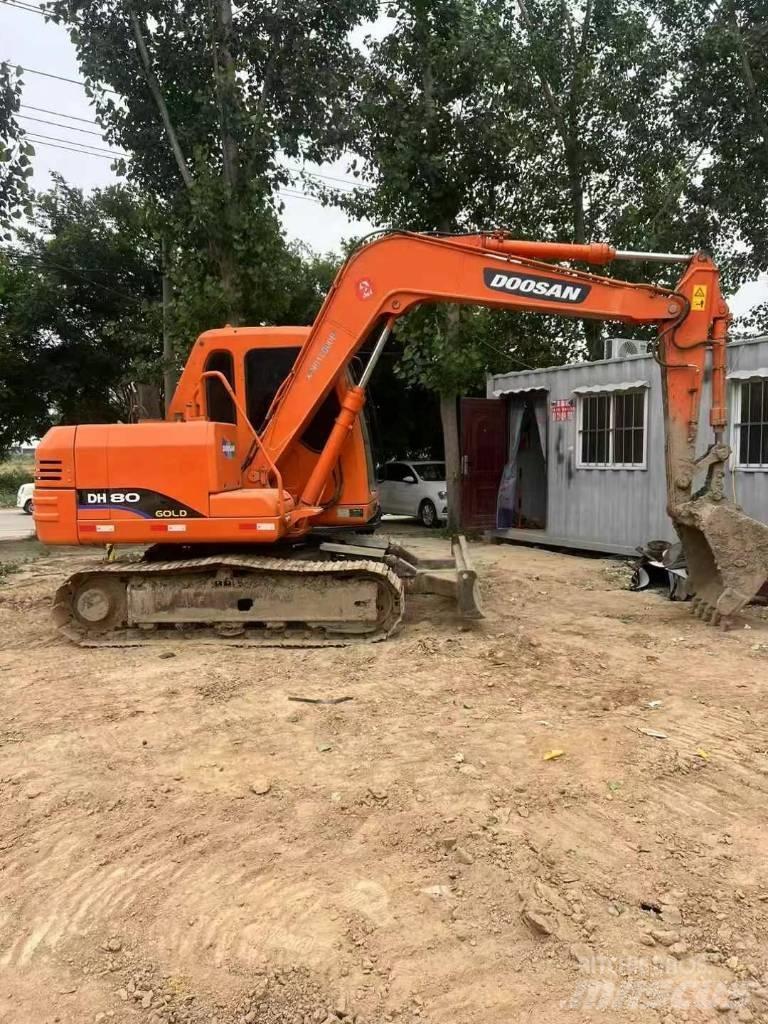 Doosan DH 80 G Bandgrävare